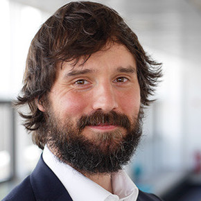 Dr. Lenz Belzner